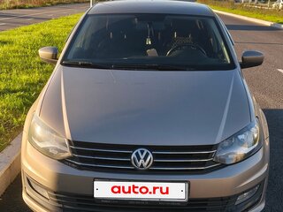 2016 Volkswagen Polo V Рестайлинг, бежевый, 970000 рублей, вид 2