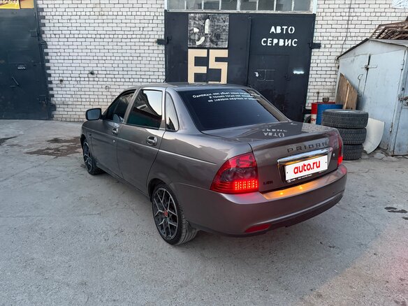2017 Lada (ВАЗ) Priora I Рестайлинг, коричневый, 425000 рублей - вид 5