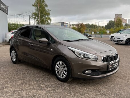 2014 Kia Ceed II, коричневый, 1085000 рублей, вид 4