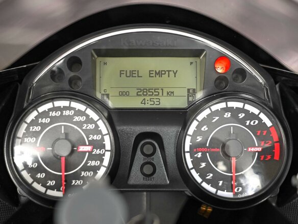 2006 Kawasaki ZZR 1400, чёрный - вид 8