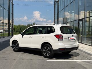 2017 Subaru Forester IV Рестайлинг 2, белый, 2195000 рублей, вид 5