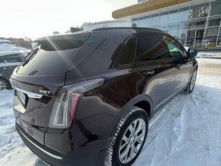 2020 Cadillac XT5 I Рестайлинг, коричневый, 2790000 рублей, вид 4