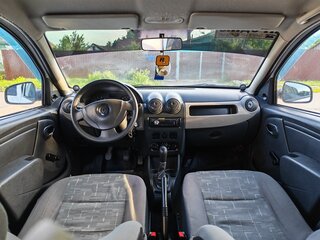 2013 Renault Sandero I, белый, 460000 рублей, вид 4