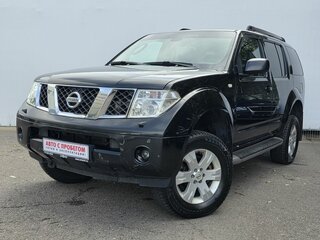Nissan Pathfinder III