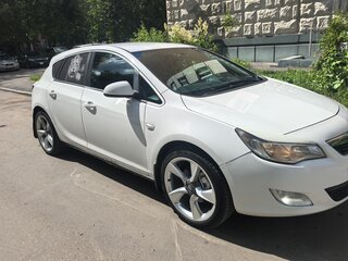 2011 Opel Astra J, белый, 650000 рублей, вид 2