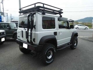2023 Suzuki Jimny Sierra IV, белый, 1480000 рублей, вид 4