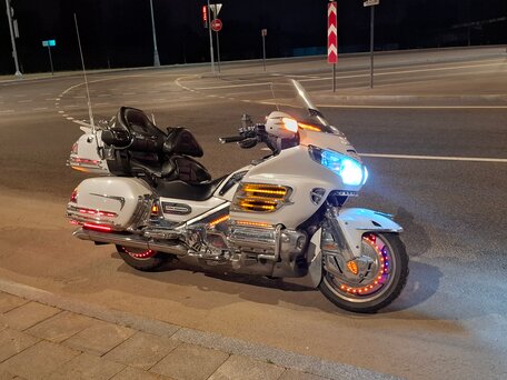 2009 Honda GL 1800 Gold Wing, белый, 1280000 рублей, вид 2