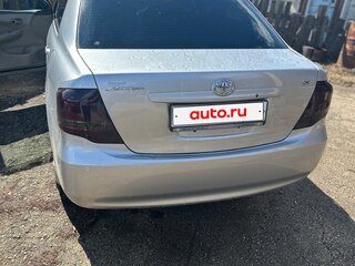 2010 Toyota Corolla Axio X (E140, E150) Рестайлинг, серебристый, 1200000 рублей, вид 2