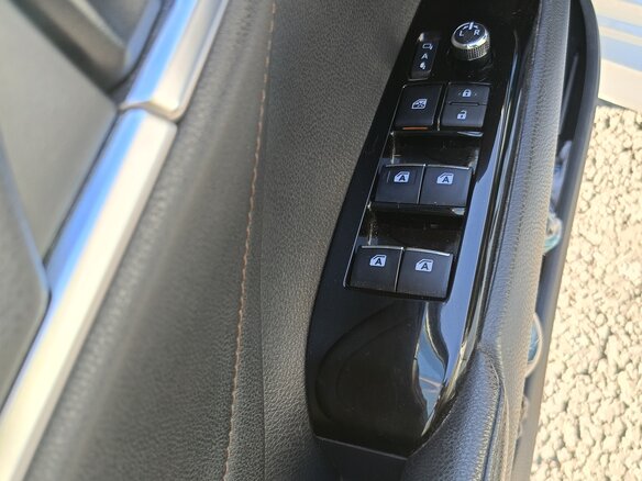 2019 Toyota Camry VIII (XV70), белый - вид 31