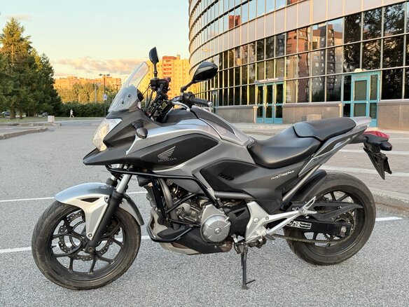 2013 Honda NC 700X, серебристый, 495000 рублей - вид 11