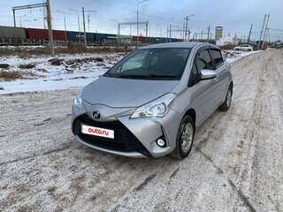 2019 Toyota Vitz III (XP130) Рестайлинг, серый, 1057000 рублей, вид 1