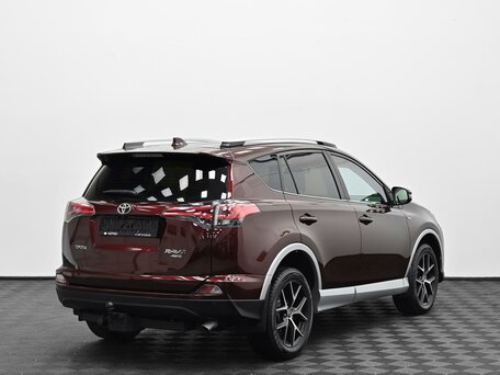 2017 Toyota RAV4 IV (XA40) Рестайлинг, красный, 1899000 рублей, вид 2