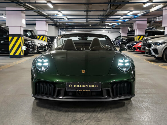 2026 Porsche 911 Carrera 4 GTS VIII (992) Рестайлинг, зелёный, 33200000 рублей - вид 15