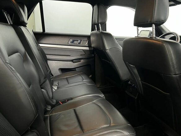 2018 Ford Explorer V Рестайлинг, белый, 2850000 рублей - вид 11