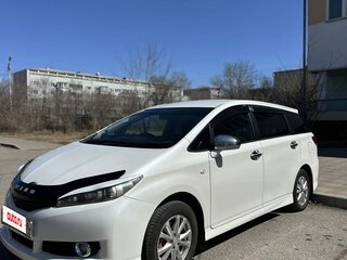 2010 Toyota Wish II, белый, 1230000 рублей, вид 2