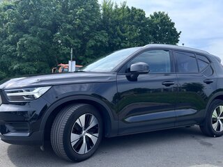 2021 Volvo XC40 I, чёрный, 3785000 рублей, вид 3