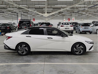2023 Hyundai Elantra VII (CN7) Рестайлинг, белый, 1894000 рублей, вид 4