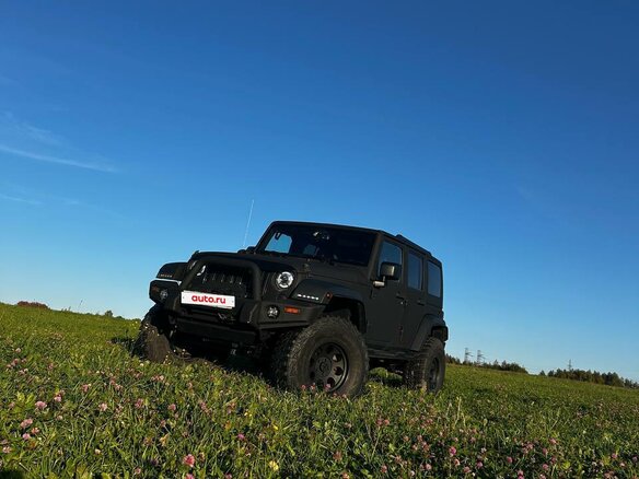2014 Jeep Wrangler III (JK), чёрный, 4150000 рублей - вид 5