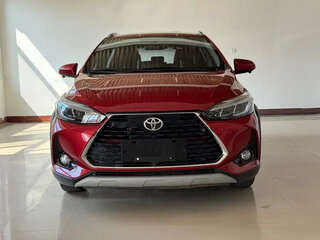 2023 Toyota Yaris L X XP150 Рестайлинг, пурпурный, 1150017 рублей, вид 2