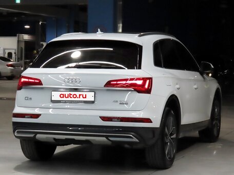 2023 Audi Q5 45 TFSI II (FY) Рестайлинг, белый, 5100000 рублей, вид 3