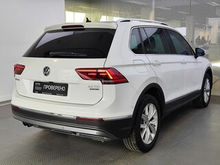 2017 Volkswagen Tiguan II, белый, 2419000 рублей, вид 5