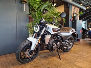 2024 Harley-Davidson X350, белый, 700000 рублей, вид 2