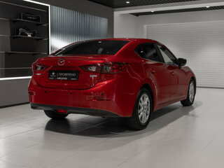 2018 Mazda 3 III (BM) Рестайлинг, красный, 1650000 рублей, вид 5