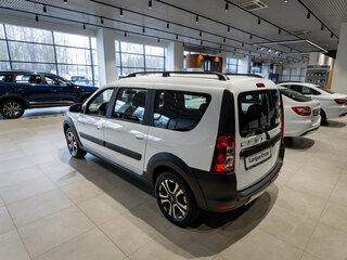 2026 Lada (ВАЗ) Largus Cross I Рестайлинг, белый, 2022000 рублей, вид 5