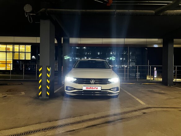 2020 Volkswagen Passat B8 Рестайлинг, белый, 2070000 рублей - вид 6