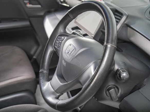 2012 Honda Freed I Рестайлинг, белый - вид 11