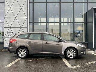2017 Ford Focus III Рестайлинг, серый, 669000 рублей, вид 4