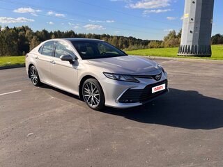 2022 Toyota Camry VIII (XV70) Рестайлинг, серый, 3200000 рублей, вид 3
