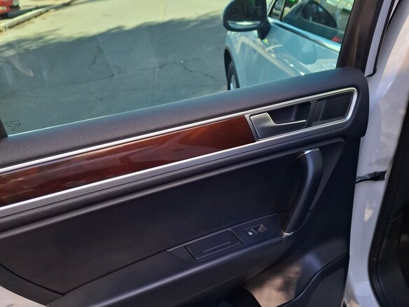 2015 Volkswagen Touareg II Рестайлинг, белый - вид 15