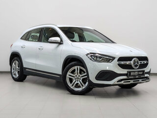 2020 Mercedes-Benz GLA 200 II (H247), белый, 2915000 рублей, вид 3
