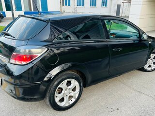 2006 Opel Astra GTC H Рестайлинг, чёрный, 179000 рублей, вид 3