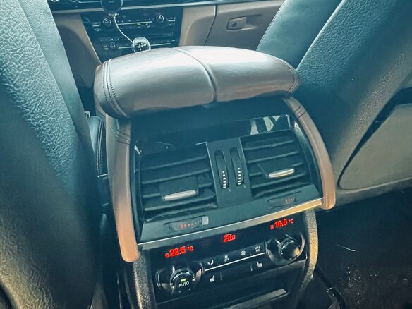 2015 BMW X6 35i II (F16), белый - вид 16