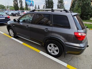 2007 Mitsubishi Outlander I, серый, 800000 рублей, вид 5