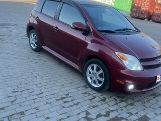 2006 Scion xA, красный, 500000 рублей, вид 2