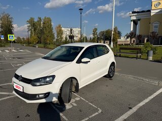 2012 Volkswagen Polo V, белый, 850000 рублей, вид 2