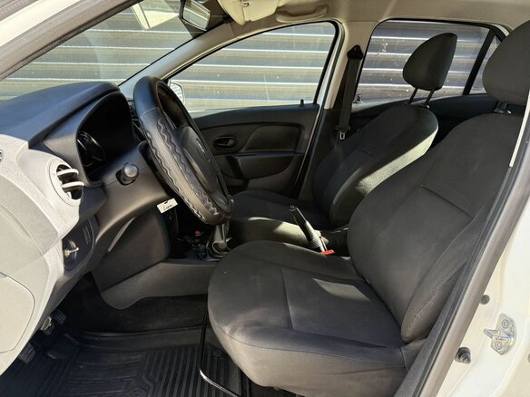 2018 Renault Logan II, белый, 350000 рублей - вид 11