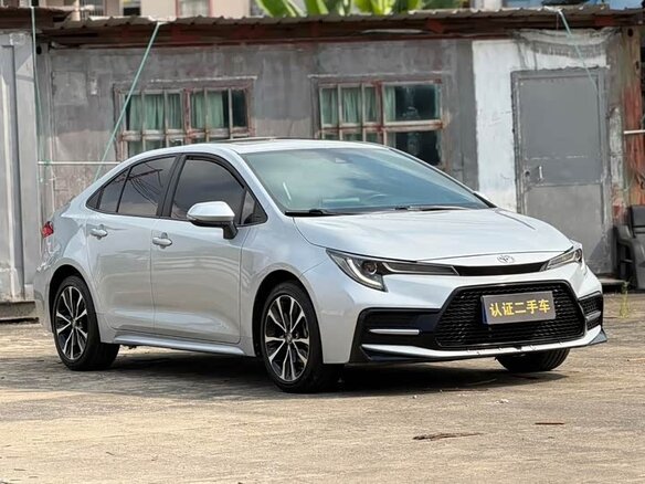 2022 Toyota Levin XII (E210) Рестайлинг, серебристый, 1280000 рублей - вид 2