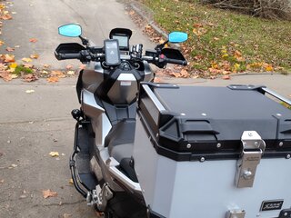 2018 Honda X-ADV, серебристый, 1100000 рублей, вид 4