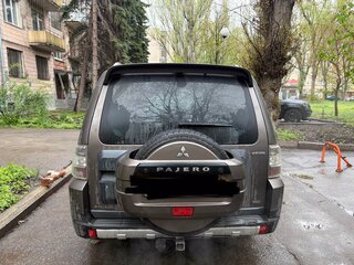 2008 Mitsubishi Pajero IV, коричневый, 1900000 рублей, вид 2
