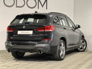 2020 BMW X1 20i xDrive II (F48) Рестайлинг, чёрный, 2950000 рублей, вид 2