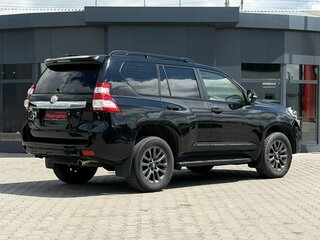 2013 Toyota Land Cruiser Prado 150 Series Рестайлинг 1, чёрный, 3200000 рублей, вид 4