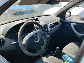 2011 Renault Logan I Рестайлинг, белый, 280000 рублей, вид 4