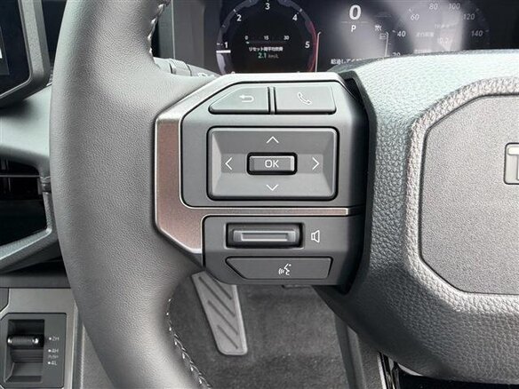 2026 Toyota Hilux IX, чёрный, 5875400 рублей - вид 13