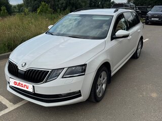 2017 Skoda Octavia III (A7) Рестайлинг, белый, 1950000 рублей, вид 1