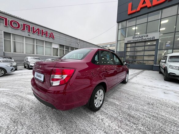 2026 Lada (ВАЗ) Granta I Рестайлинг, красный, 1121000 рублей - вид 1