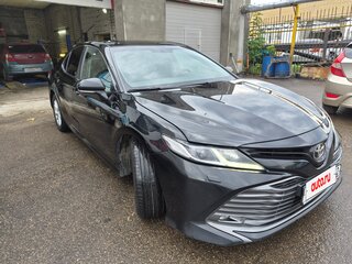 2018 Toyota Camry VIII (XV70), чёрный, 1720000 рублей, вид 3